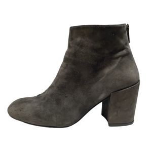 Stuart Weitzman Gray Suede Round Toe Ankle Booties Boots Women's Size 5.5